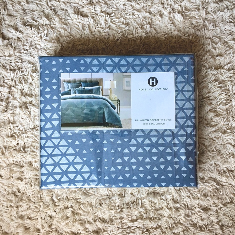BRAND NEW Hotel Collection Comforter Cover (Cascade) Full/Queen